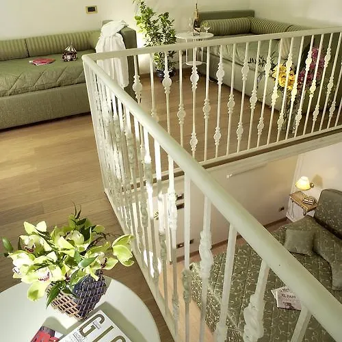 Casa de hóspedes Suites Rome 4*